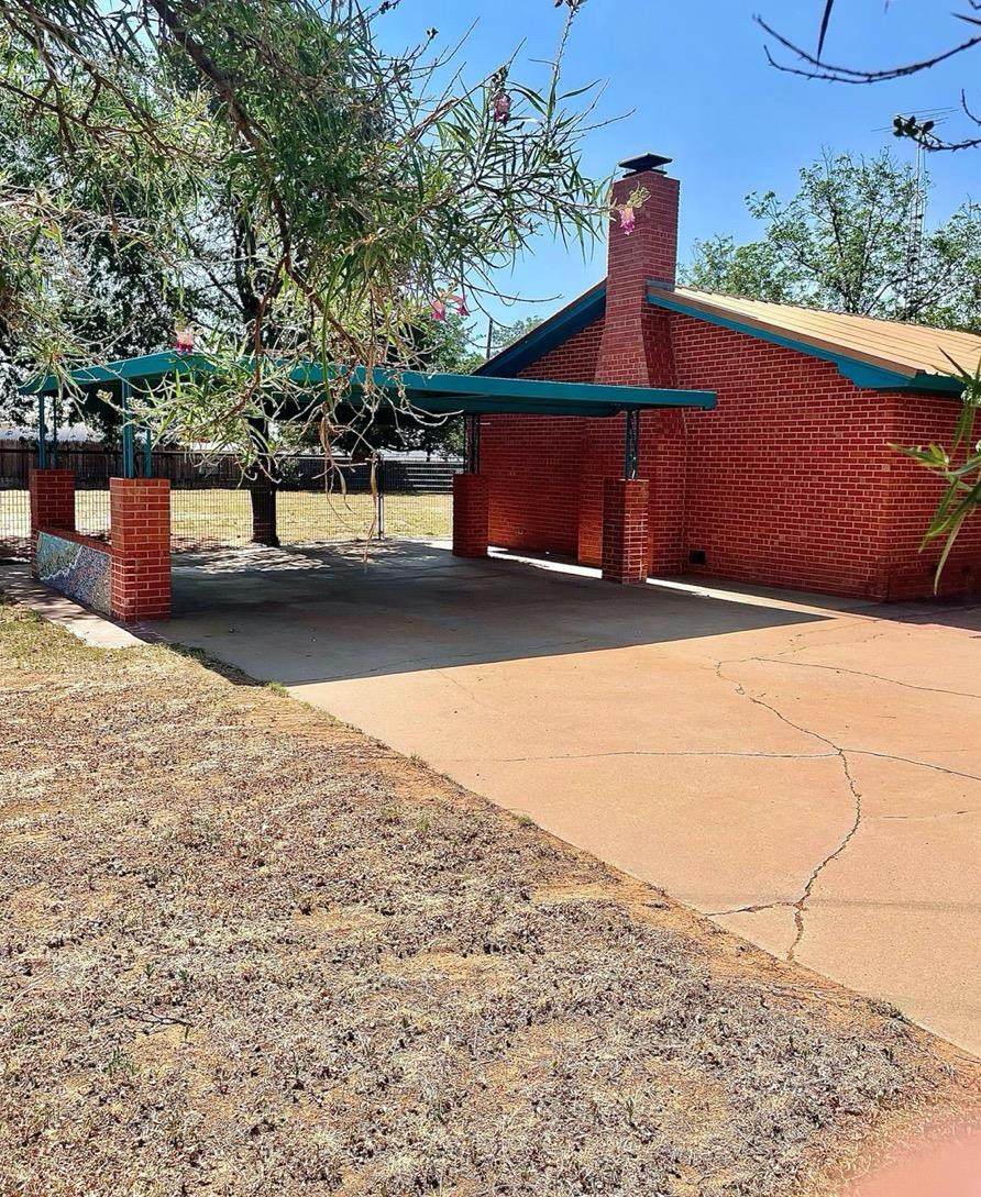 401 Ave C Olton, TX 79064 - Photo 3 of 30 Photo 3