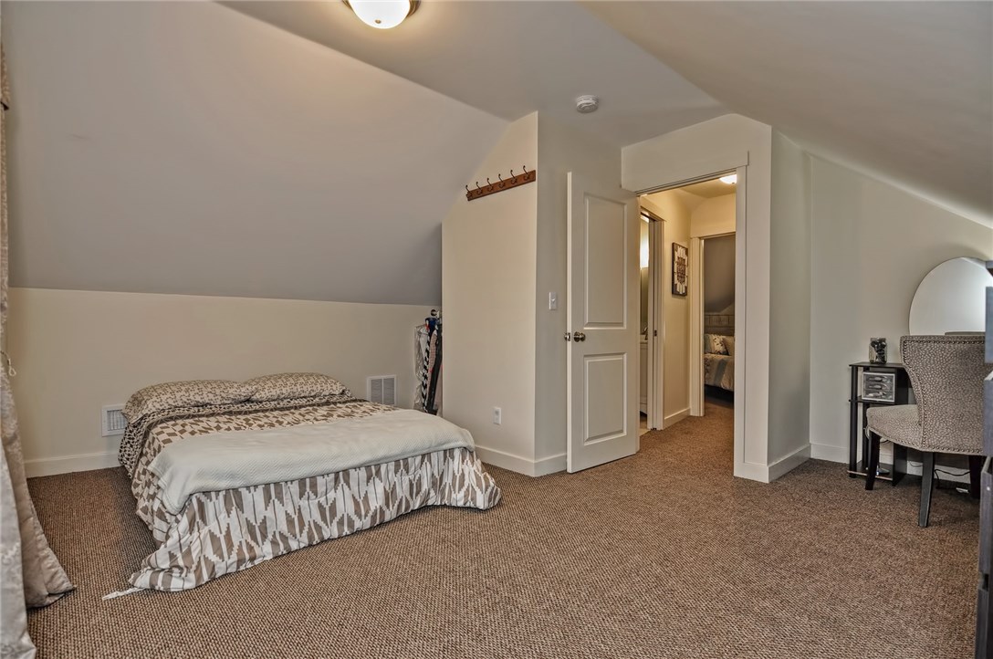 1231 Diamond Hill Road Woonsocket, RI 02895 - Photo 27 of 40