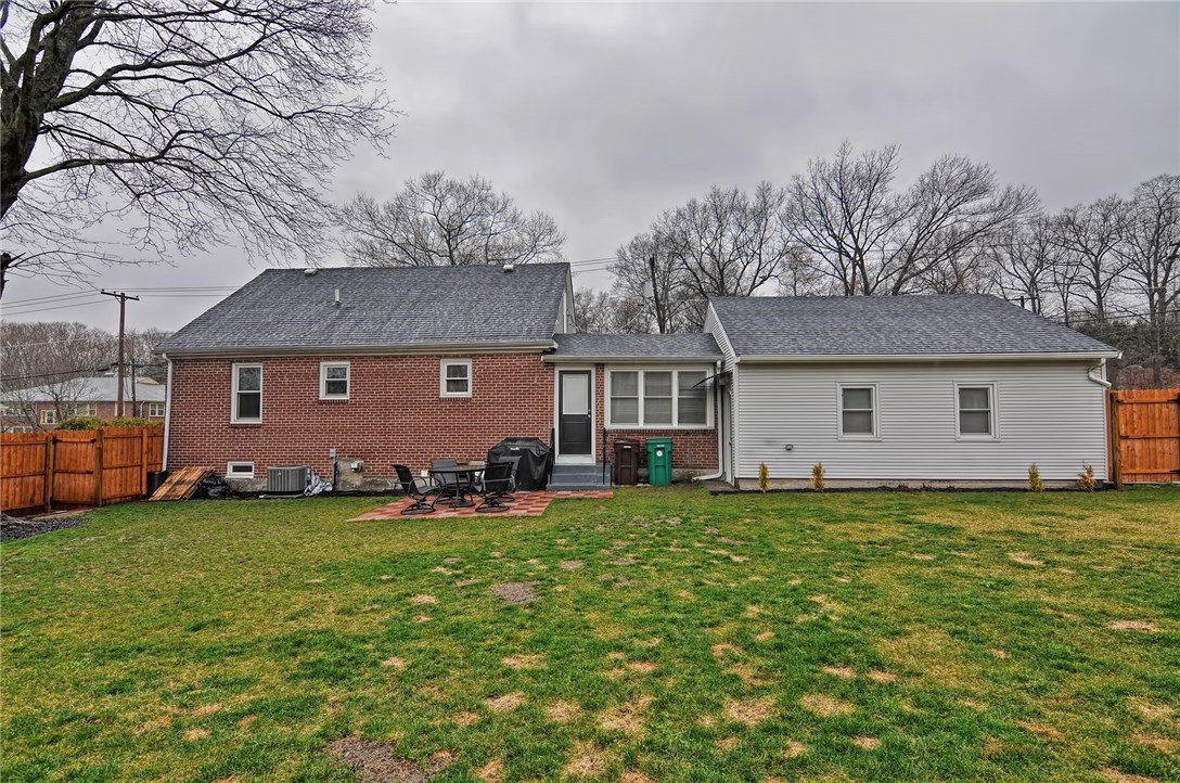 1231 Diamond Hill Road Woonsocket, RI 02895 - Photo 37 of 40