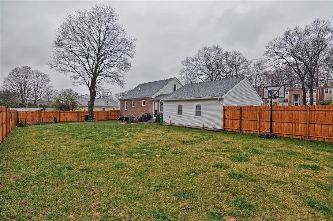 1231 Diamond Hill Road Woonsocket, RI 02895 - Photo 38 of 40