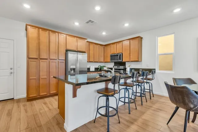 $499,900 | 11076 International Drive, Rancho Cordova, CA 95670