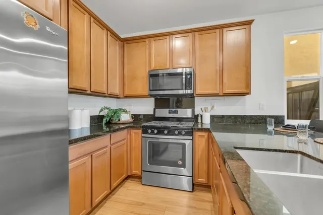 $499,900 | 11076 International Drive, Rancho Cordova, CA 95670