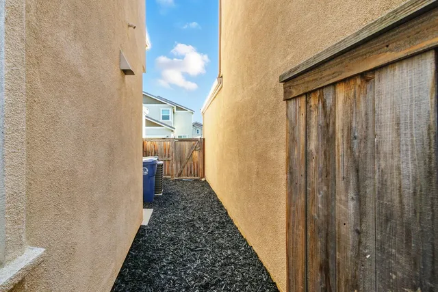 $499,900 | 11076 International Drive, Rancho Cordova, CA 95670