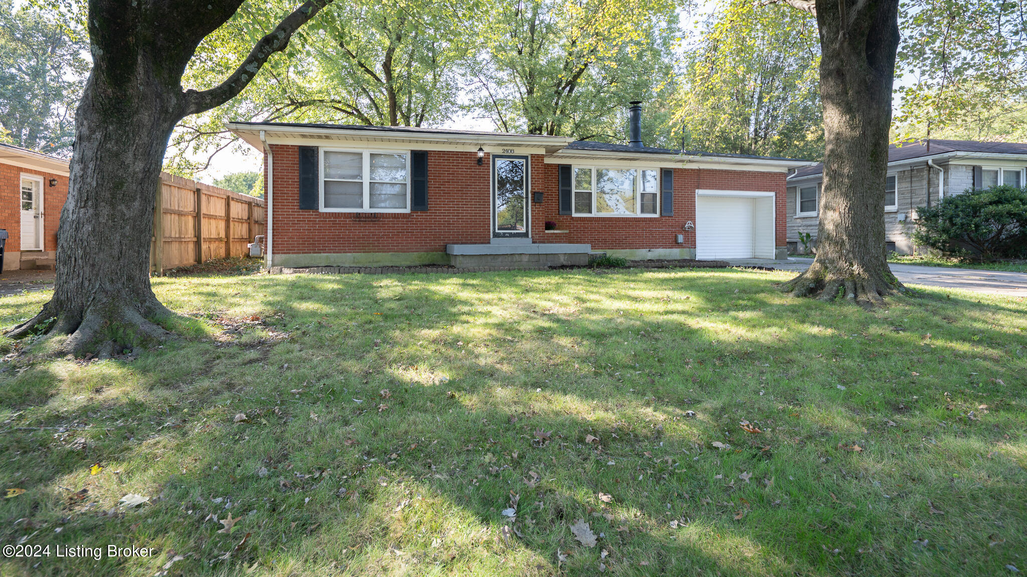 2408 Garrs Lane Louisville, KY 40216 - Photo 1 of 20 2408 Garrs Ln-18