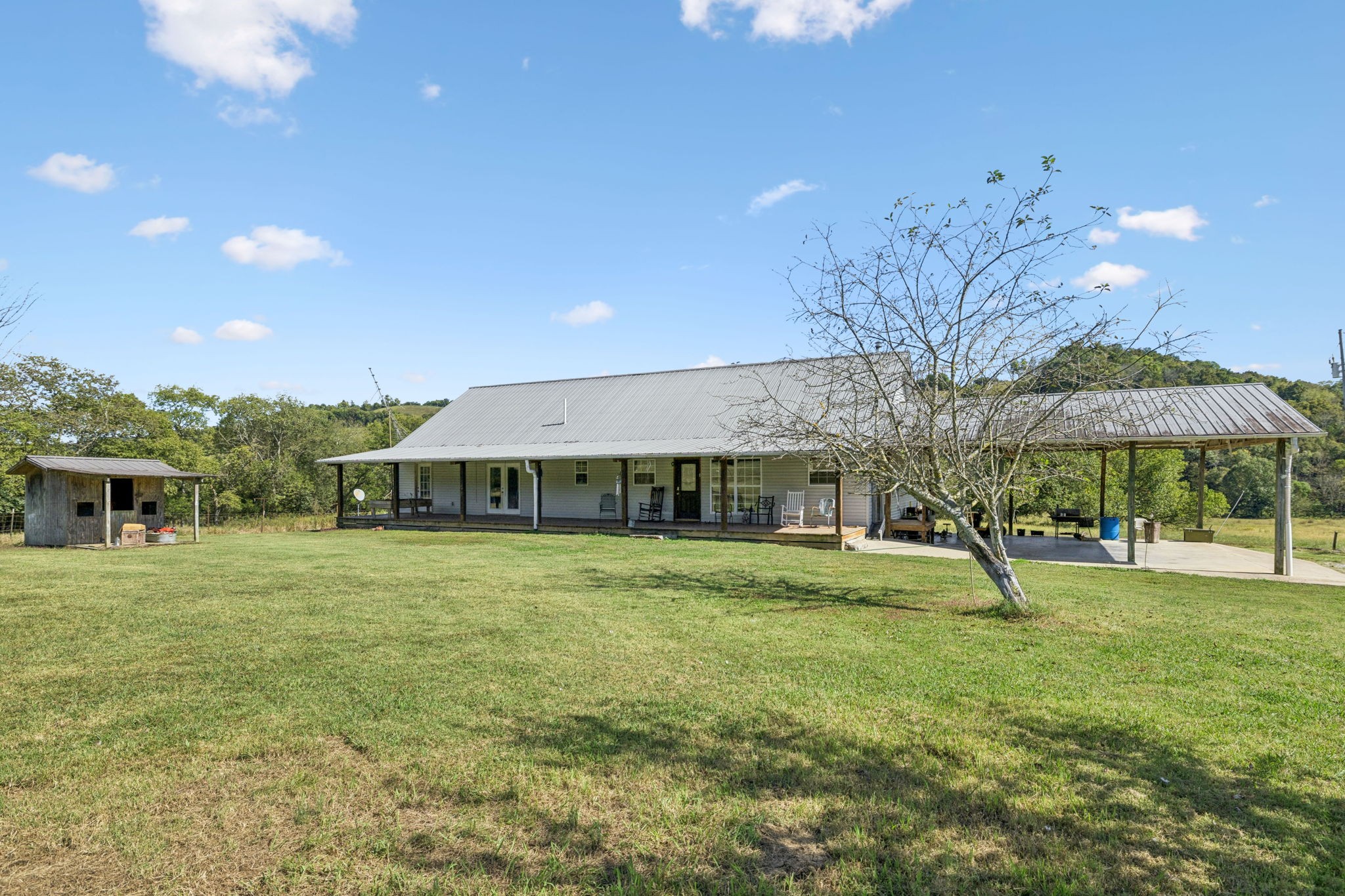 284 Duck Branch Road Fayetteville, TN 37334 - Photo 38 of 47 a house view with a garden space