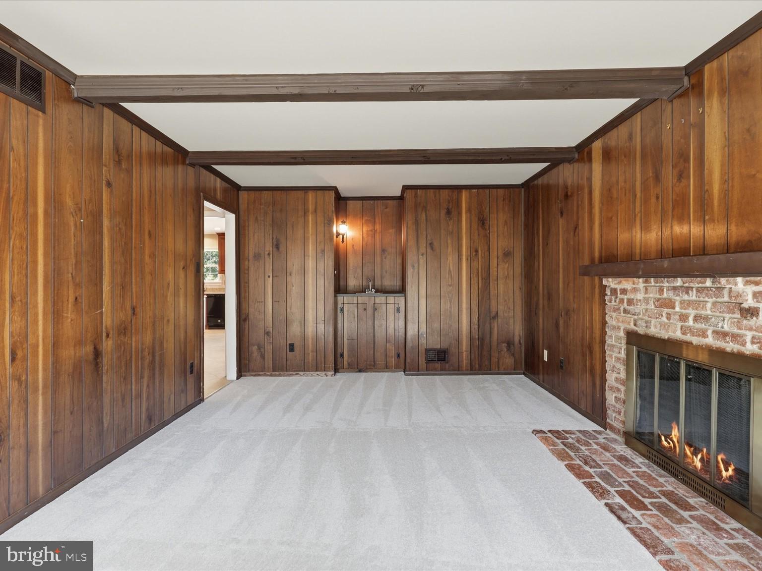 4410 Guinea Road Fairfax, VA 22032 - Photo 16 of 59 Family Room
