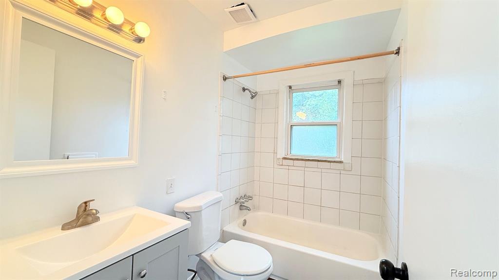 311 Amherst Street Inkster, MI 48141 - Photo 15 of 23