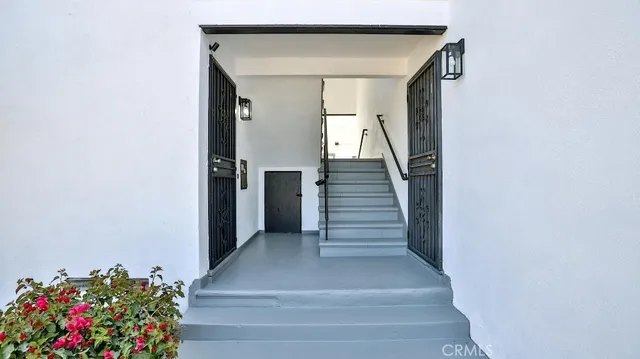 a view of entryway and hall