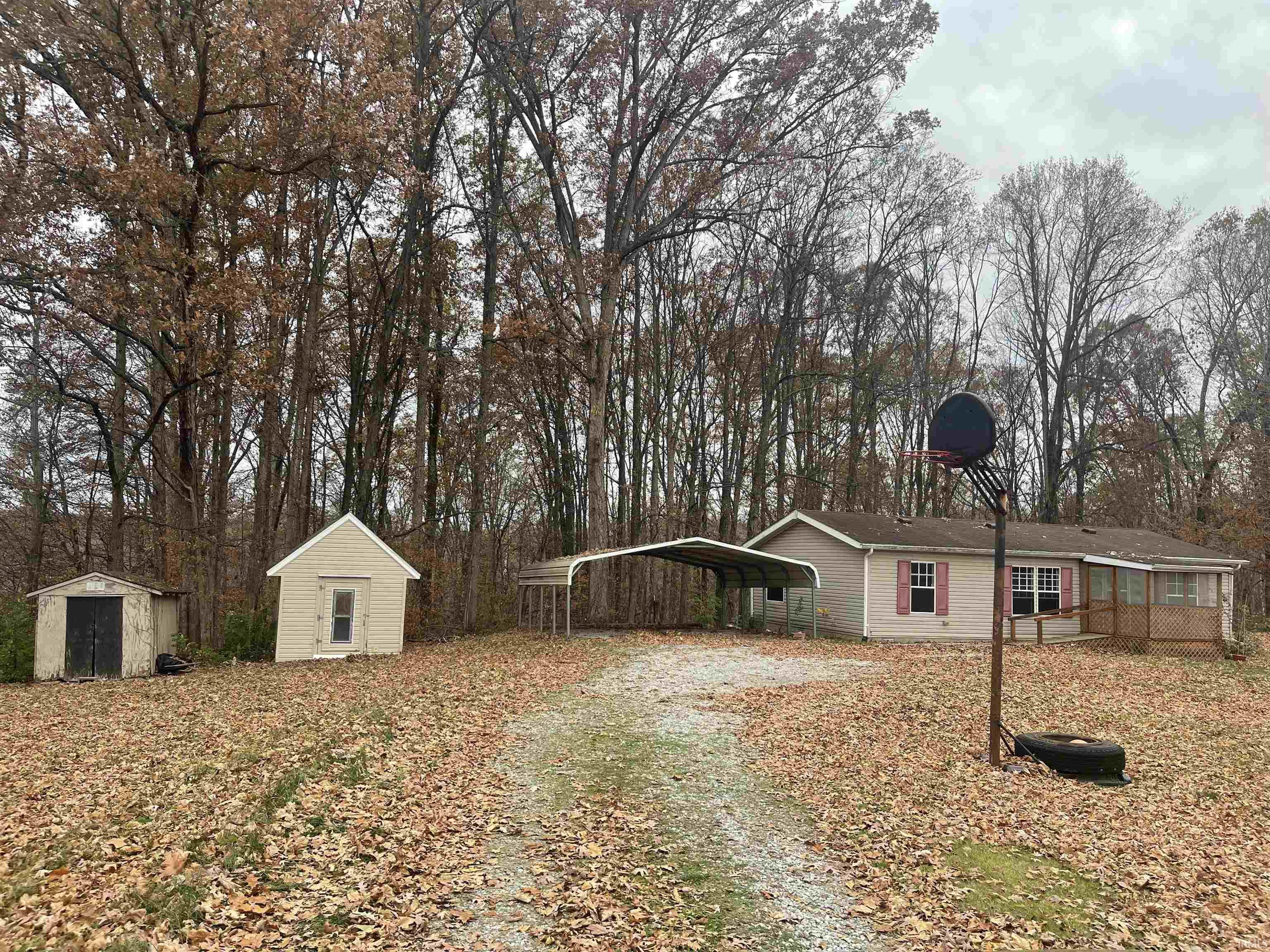 3110 West Shaw Road Bloomington, IN 47403 - Photo 2 of 18