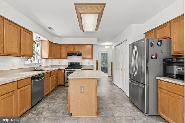 $575,000 | 1425 Abbey Lane, Huntingtown, MD 20639