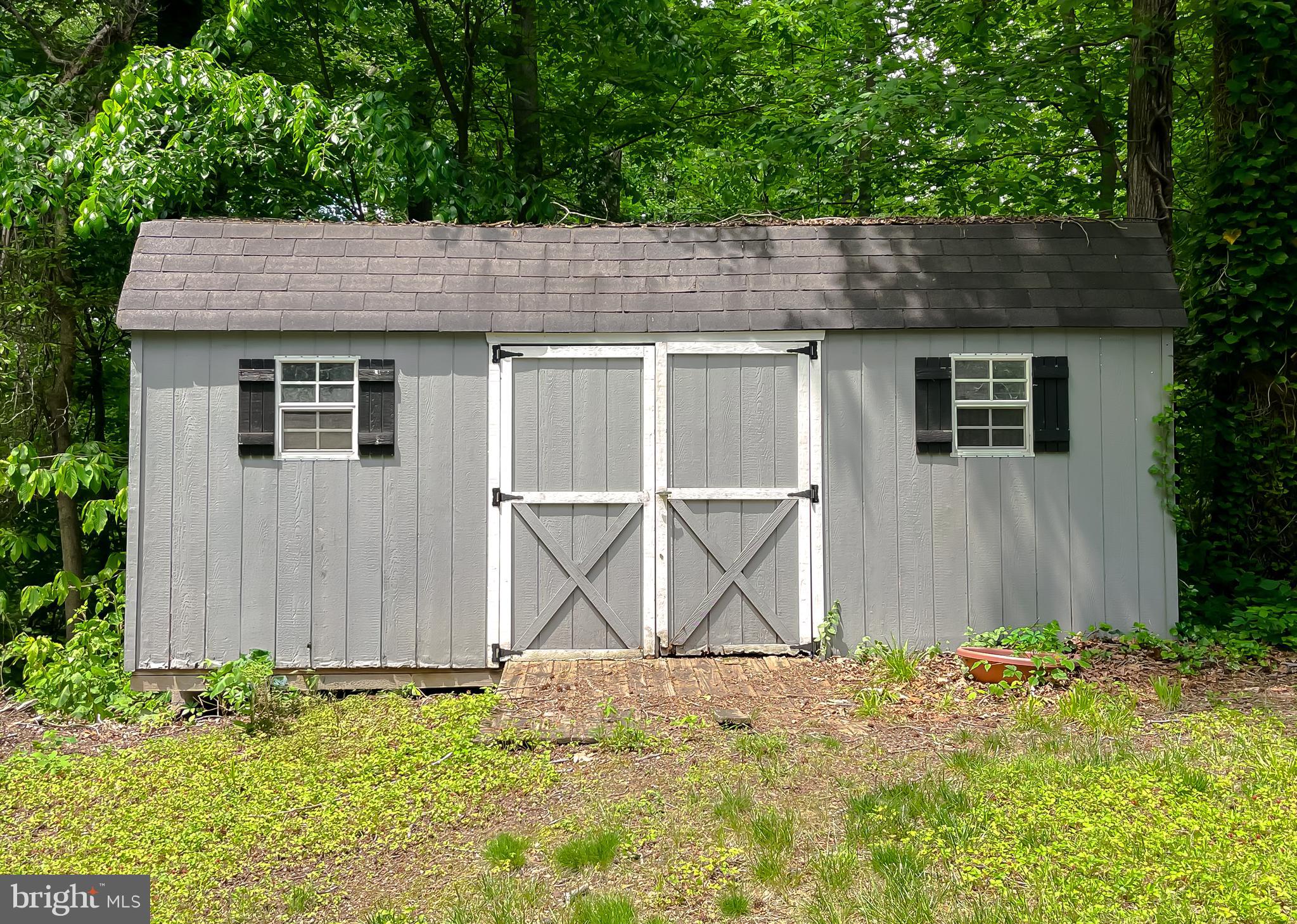 1425 Abbey Lane Huntingtown, MD 20639 - Photo 42 of 42 a backyard of a house