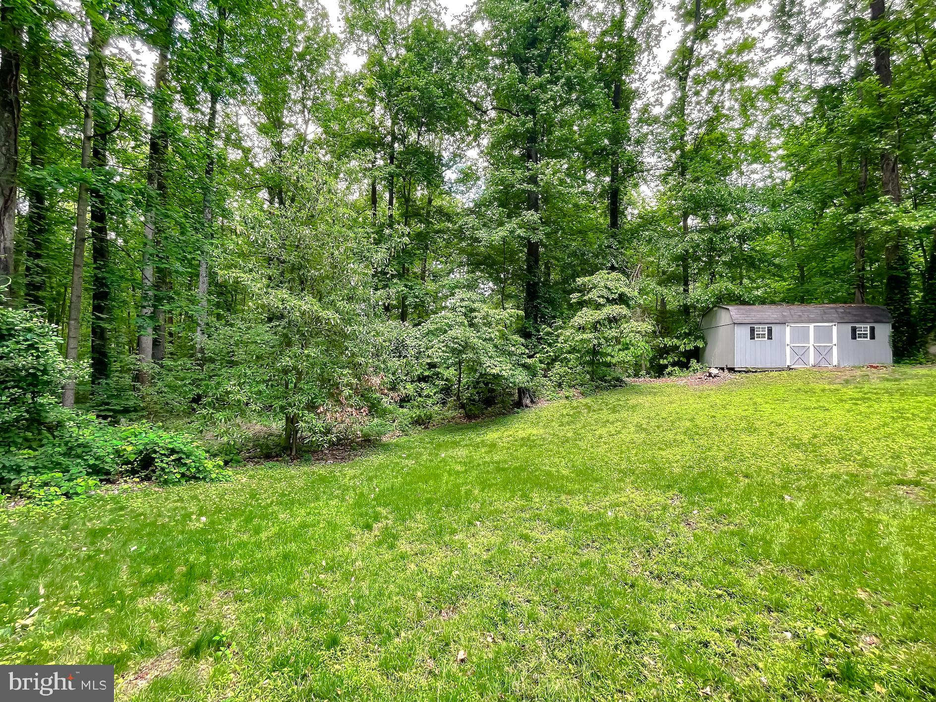 1425 Abbey Lane Huntingtown, MD 20639 - Photo 7 of 42 a house view with a sitting space