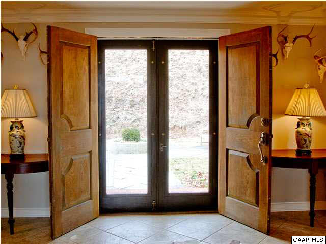 1190 Turner Mountain Road Charlottesville, VA 22901 - Photo 4 of 44 a view of an entryway with sitting area