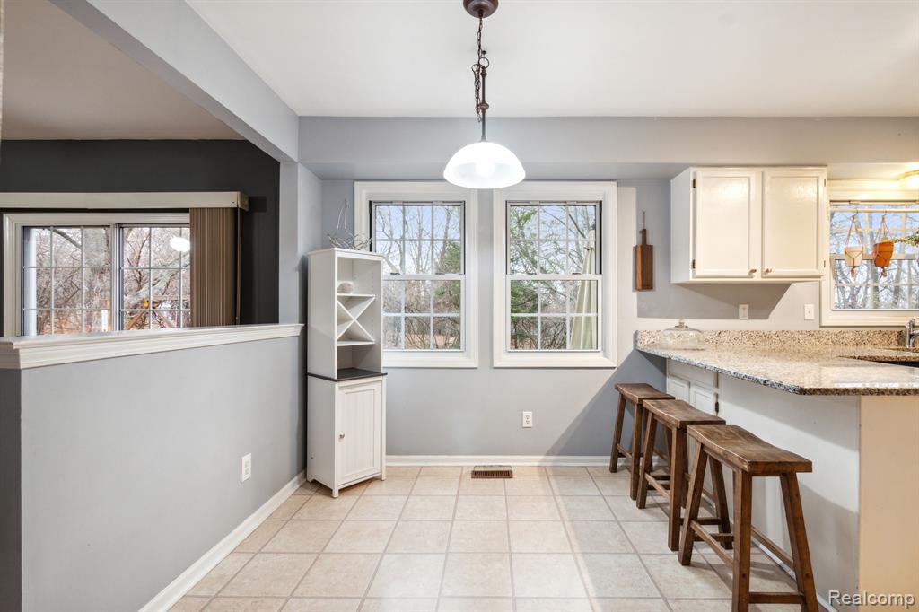 235 Whitney Drive Rochester Hills, MI 48307 - Photo 18 of 45