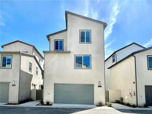 $5,000 | 27312 Maverick Place, Valencia, CA 91381