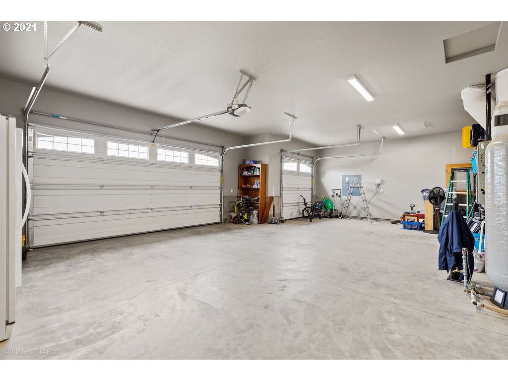 32355 Northwest Beach Road Hillsboro, OR 97124 - Photo 22 of 32 Gallery Image 22