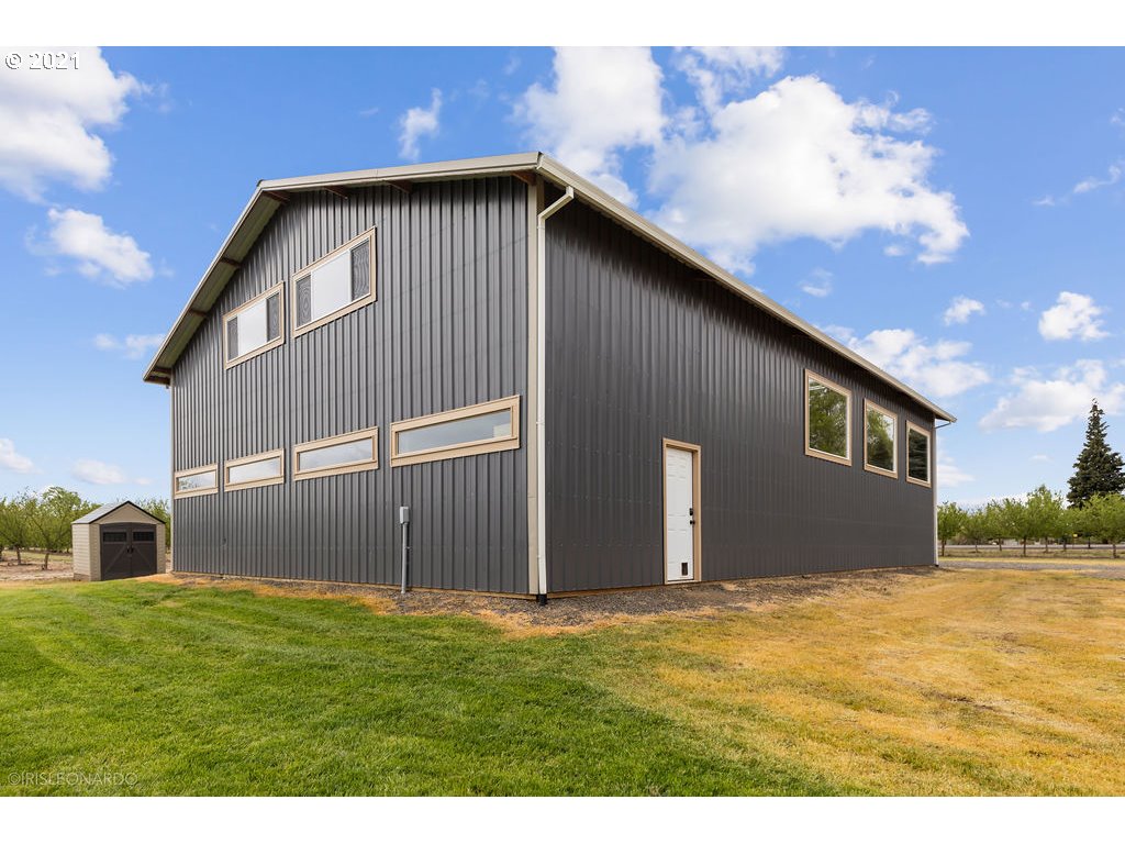 32355 Northwest Beach Road Hillsboro, OR 97124 - Photo 24 of 32 Gallery Image 24