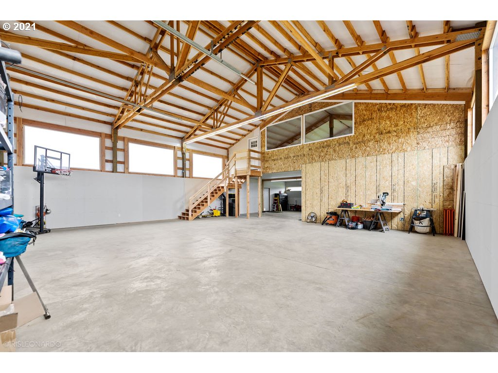 32355 Northwest Beach Road Hillsboro, OR 97124 - Photo 26 of 32 Gallery Image 26