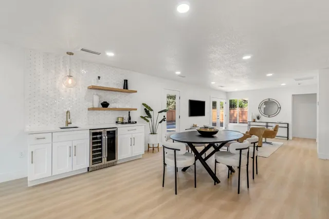 $850,000 | 2234 West San Madele Avenue, Fresno, CA 93711