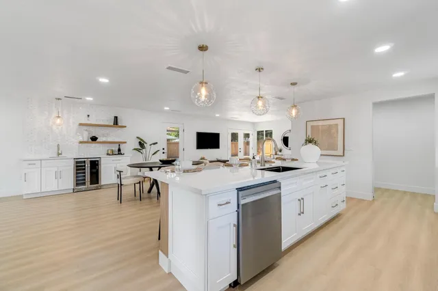 $850,000 | 2234 West San Madele Avenue, Fresno, CA 93711