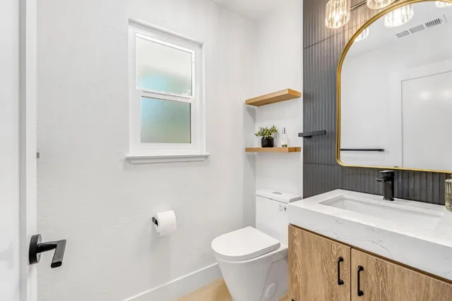 $850,000 | 2234 West San Madele Avenue, Fresno, CA 93711