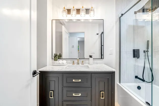 $850,000 | 2234 West San Madele Avenue, Fresno, CA 93711