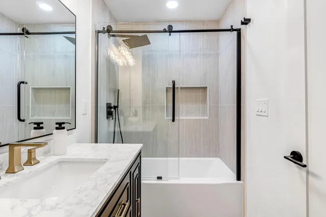 $850,000 | 2234 West San Madele Avenue, Fresno, CA 93711