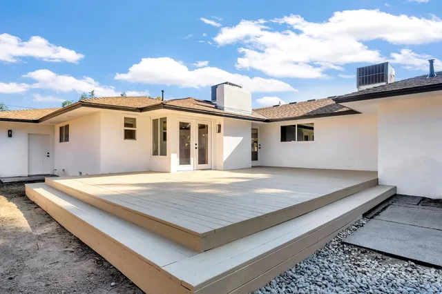 $850,000 | 2234 West San Madele Avenue, Fresno, CA 93711