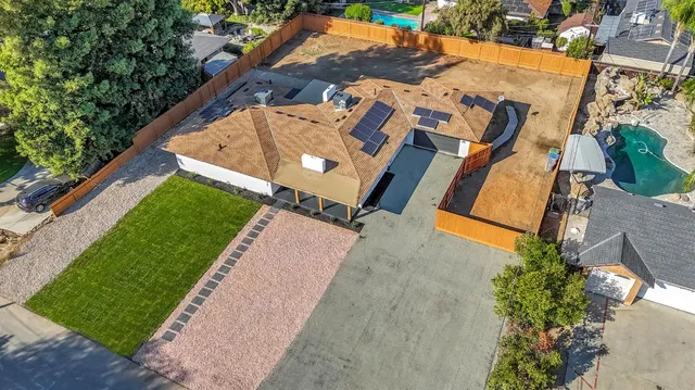 $850,000 | 2234 West San Madele Avenue, Fresno, CA 93711