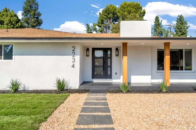 $850,000 | 2234 West San Madele Avenue, Fresno, CA 93711