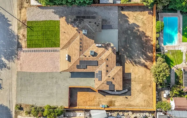 $850,000 | 2234 West San Madele Avenue, Fresno, CA 93711