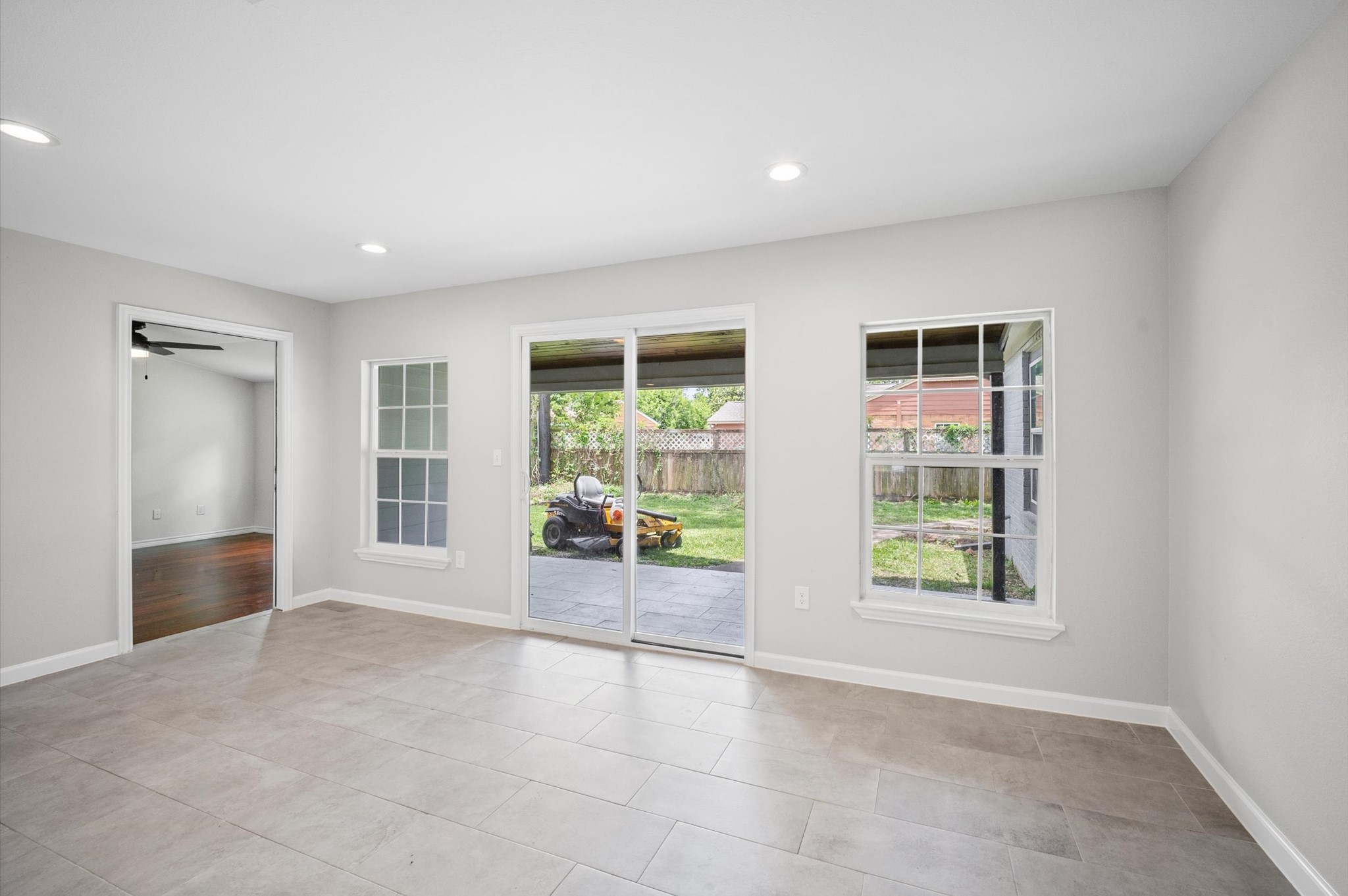 3535 Rosedale Street Houston, TX 77004 - Photo 18 of 44 sun room