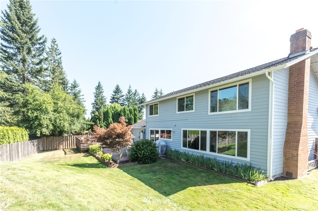 16209 144th Avenue Southeast Renton, WA 98058 - Photo 17 of 18 Gallery Image 17