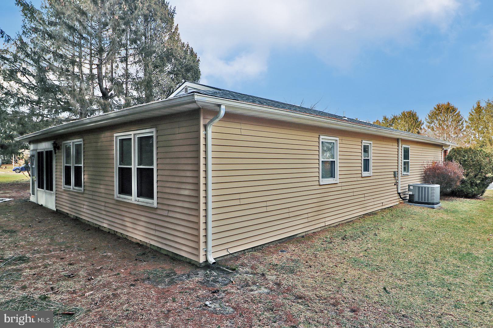 23 Abbey Road Brick, NJ 08723 - Photo 33 of 37