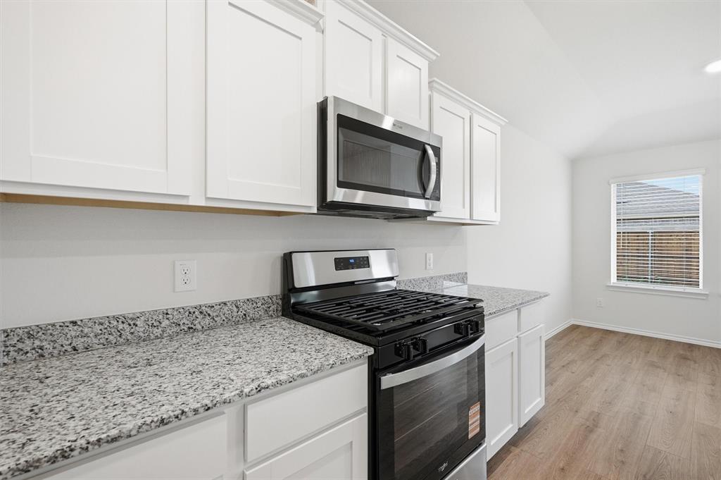 508 Regiment Road Sherman, TX 75090 - Photo 8 of 26