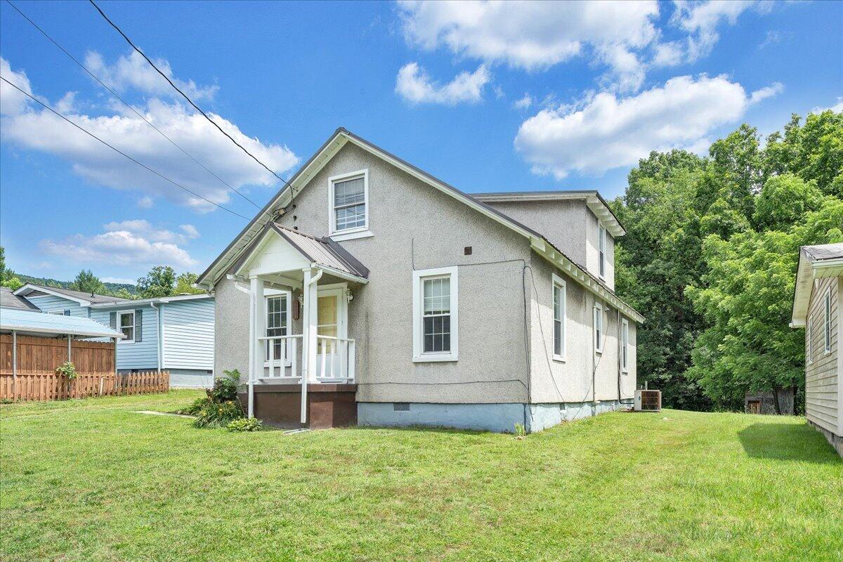 1408 Hatcher Avenue Covington, VA 24426 - Photo 21 of 21 22-MIB09800