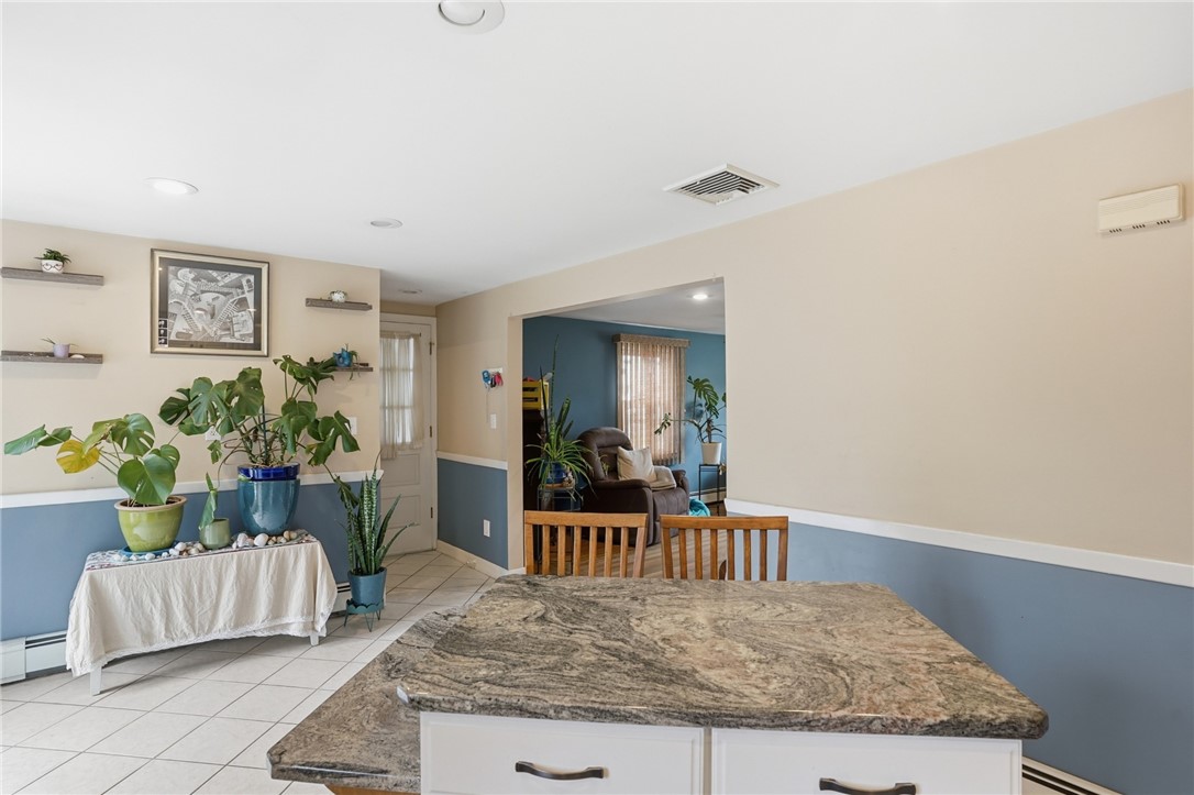 14 Beatrice Avenue Warwick, RI 02889 - Photo 4 of 31