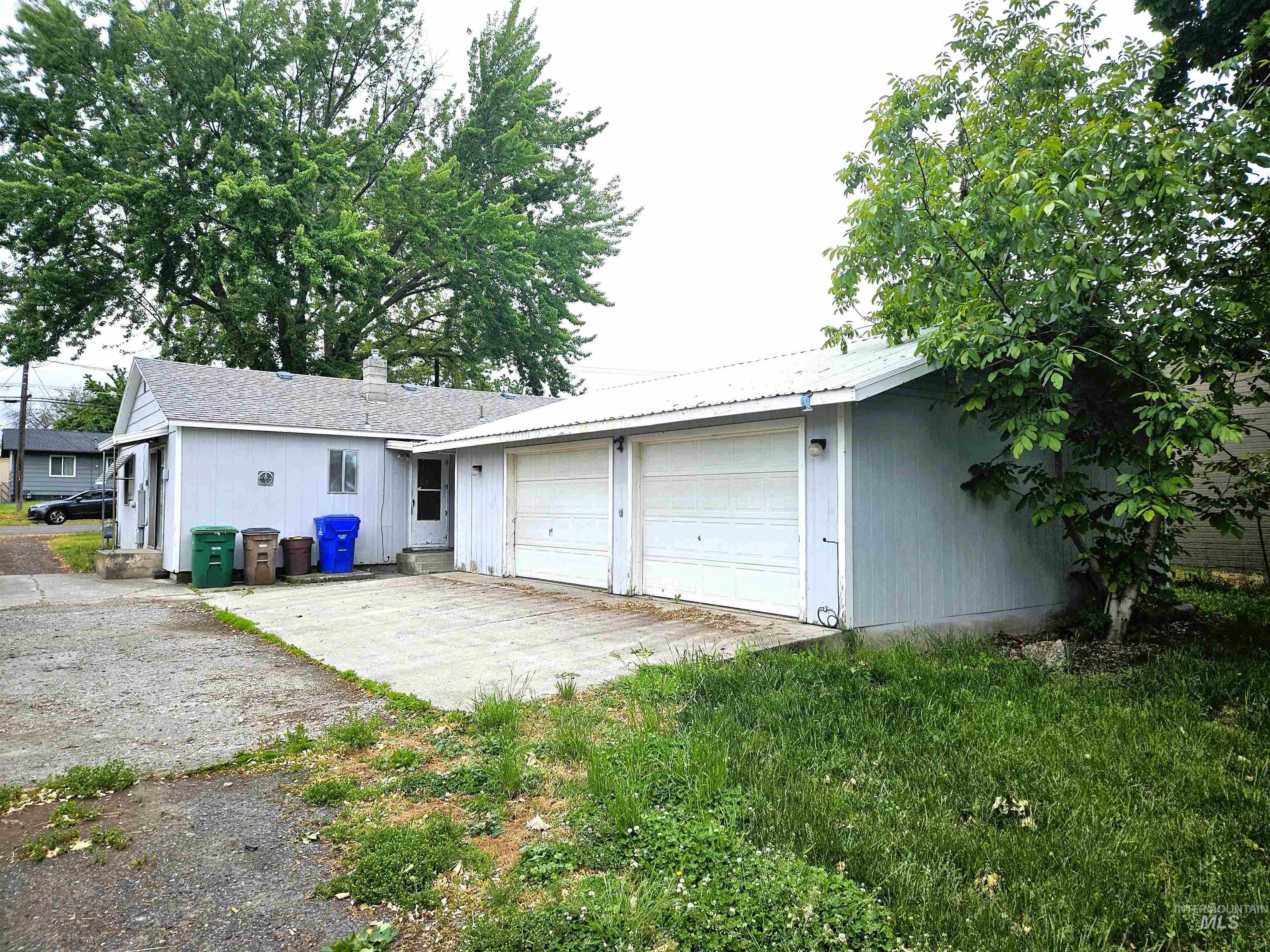 1334 1/2 Burrell Avenue Lewiston, ID 83501 - Photo 2 of 39