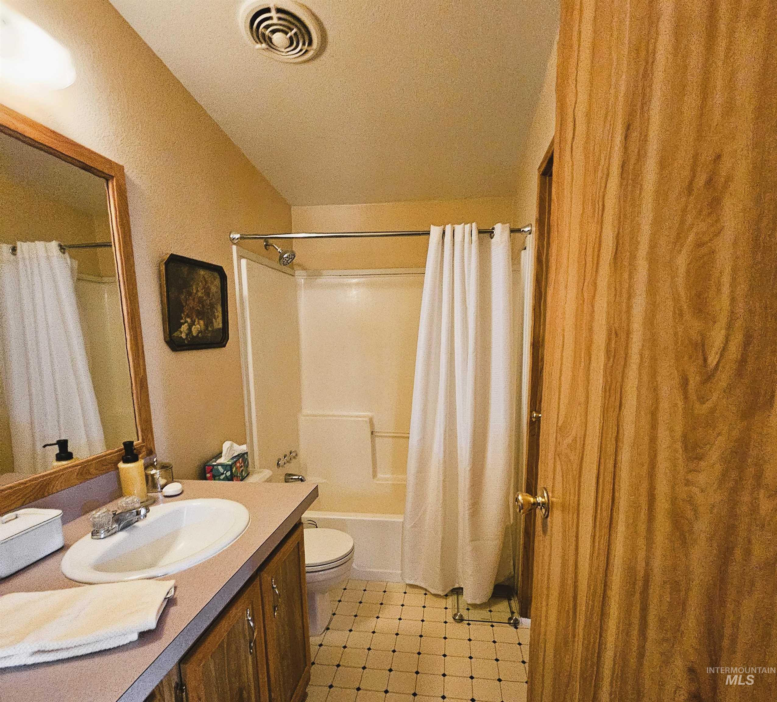 1334 1/2 Burrell Avenue Lewiston, ID 83501 - Photo 34 of 39
