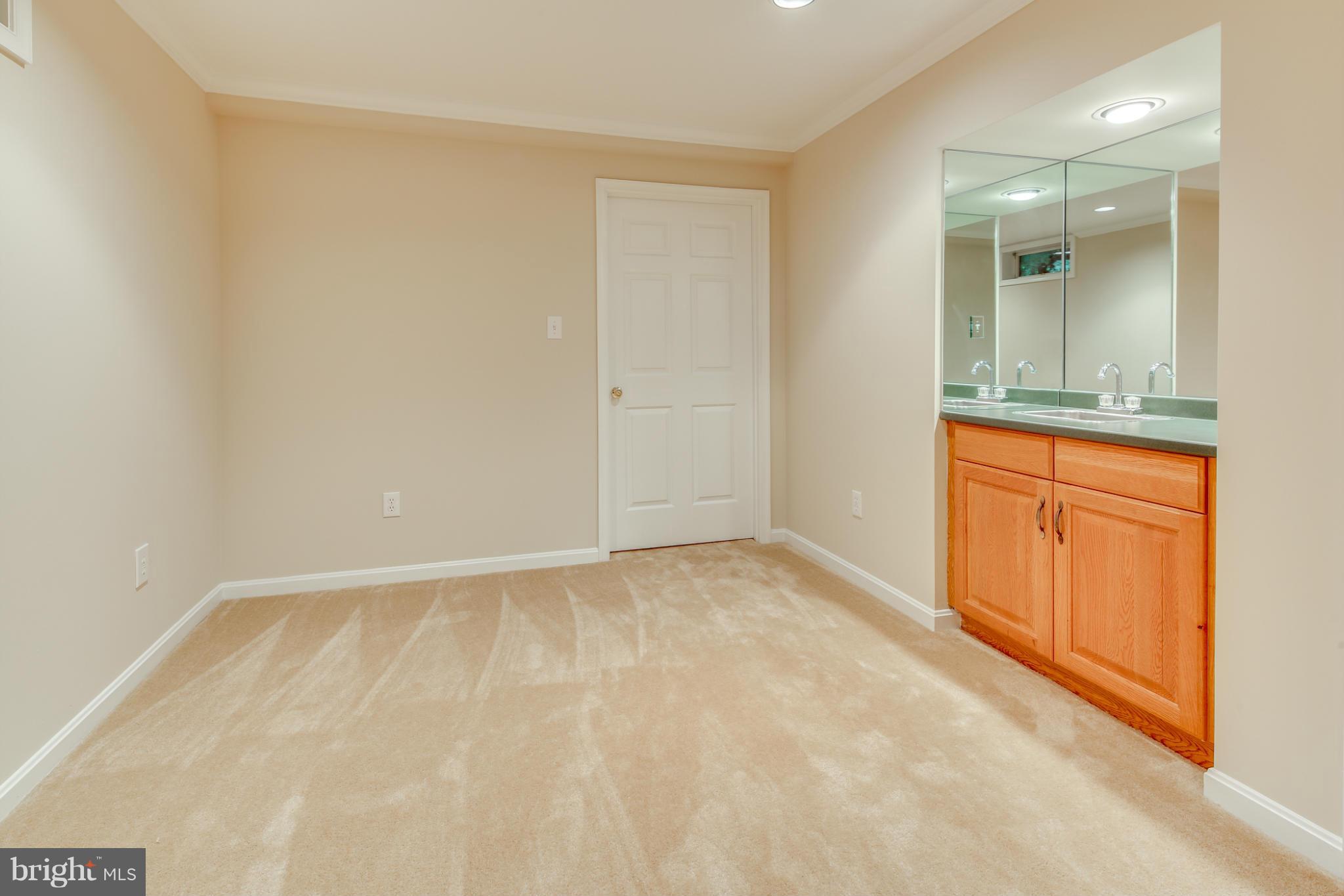 18848 Falling Star Road Germantown, MD 20874 - Photo 16 of 30 Basement