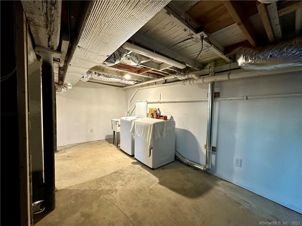 41 Candlewood Drive New Fairfield, CT 06812 - Photo 13 of 16 a view of a garage