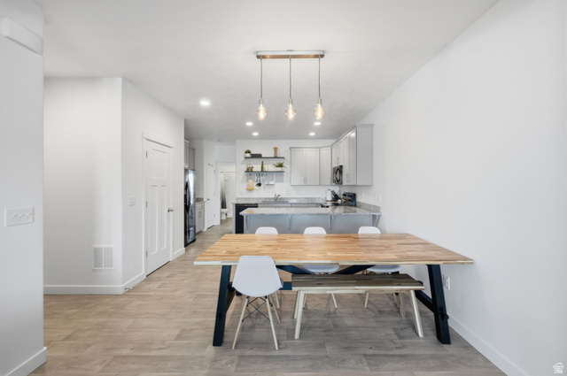 347 West Main Street, Unit 9 Santaquin, UT 84655 - Photo 5 of 28 Second Floor Dining Room