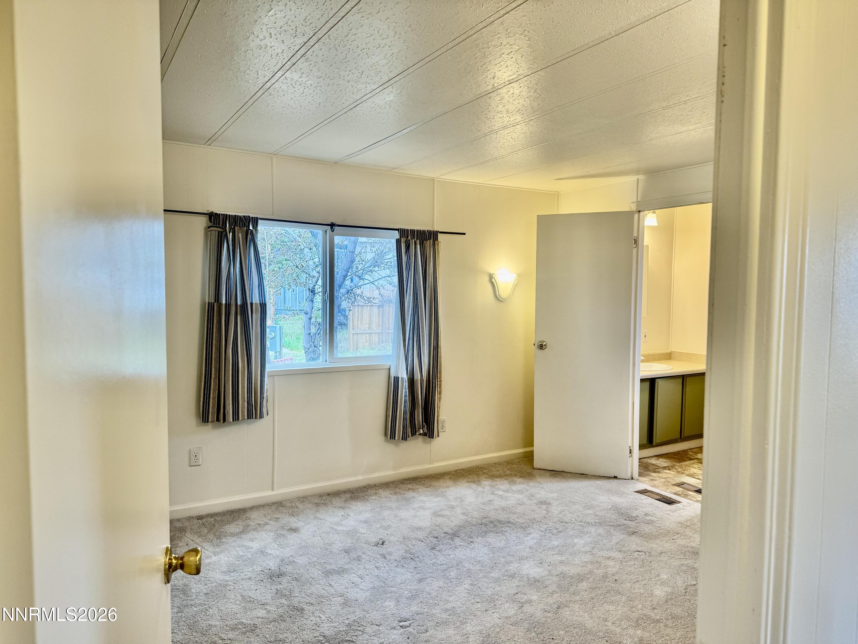 6305 Blackwood Road Sun Valley, NV 89433 - Photo 19 of 25 IMG_7550