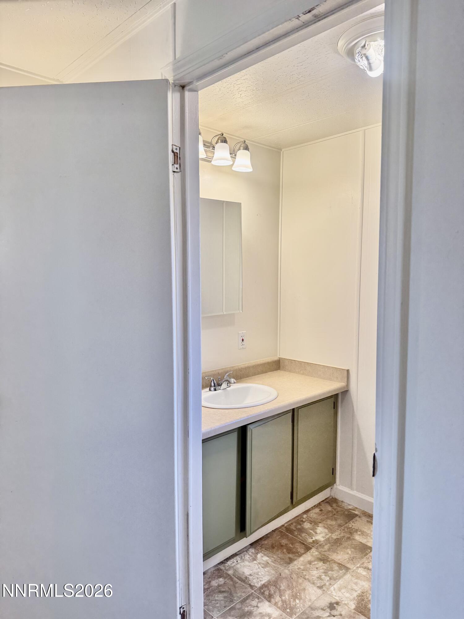 6305 Blackwood Road Sun Valley, NV 89433 - Photo 21 of 25 IMG_7553