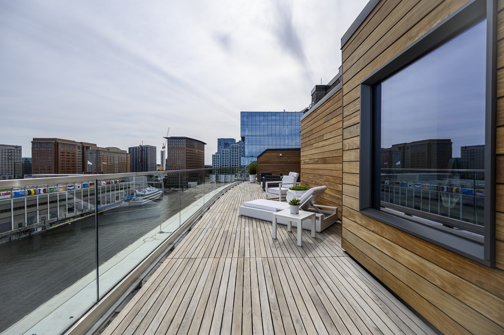 300 Pier 4 Blvd., Unit PHI Boston, MA 02210 - Photo 12 of 18