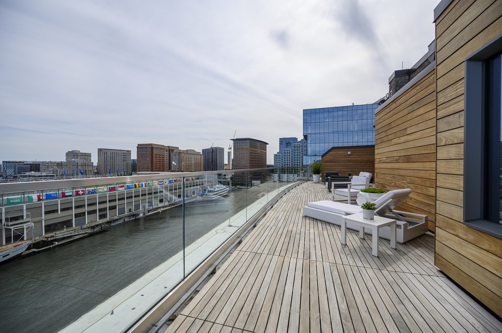 300 Pier 4 Blvd., Unit PHI Boston, MA 02210 - Photo 13 of 18