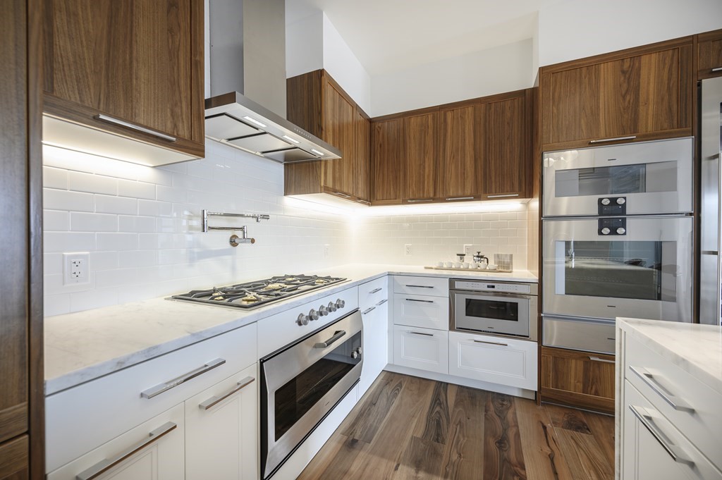 300 Pier 4 Blvd., Unit PHI Boston, MA 02210 - Photo 17 of 18