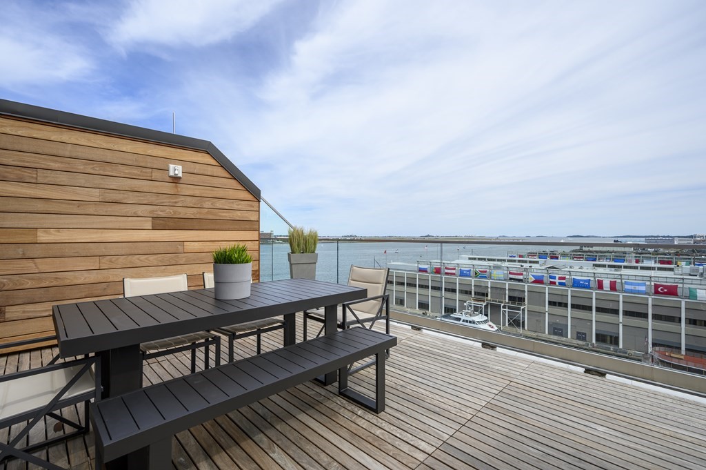 300 Pier 4 Blvd., Unit PHI Boston, MA 02210 - Photo 10 of 18