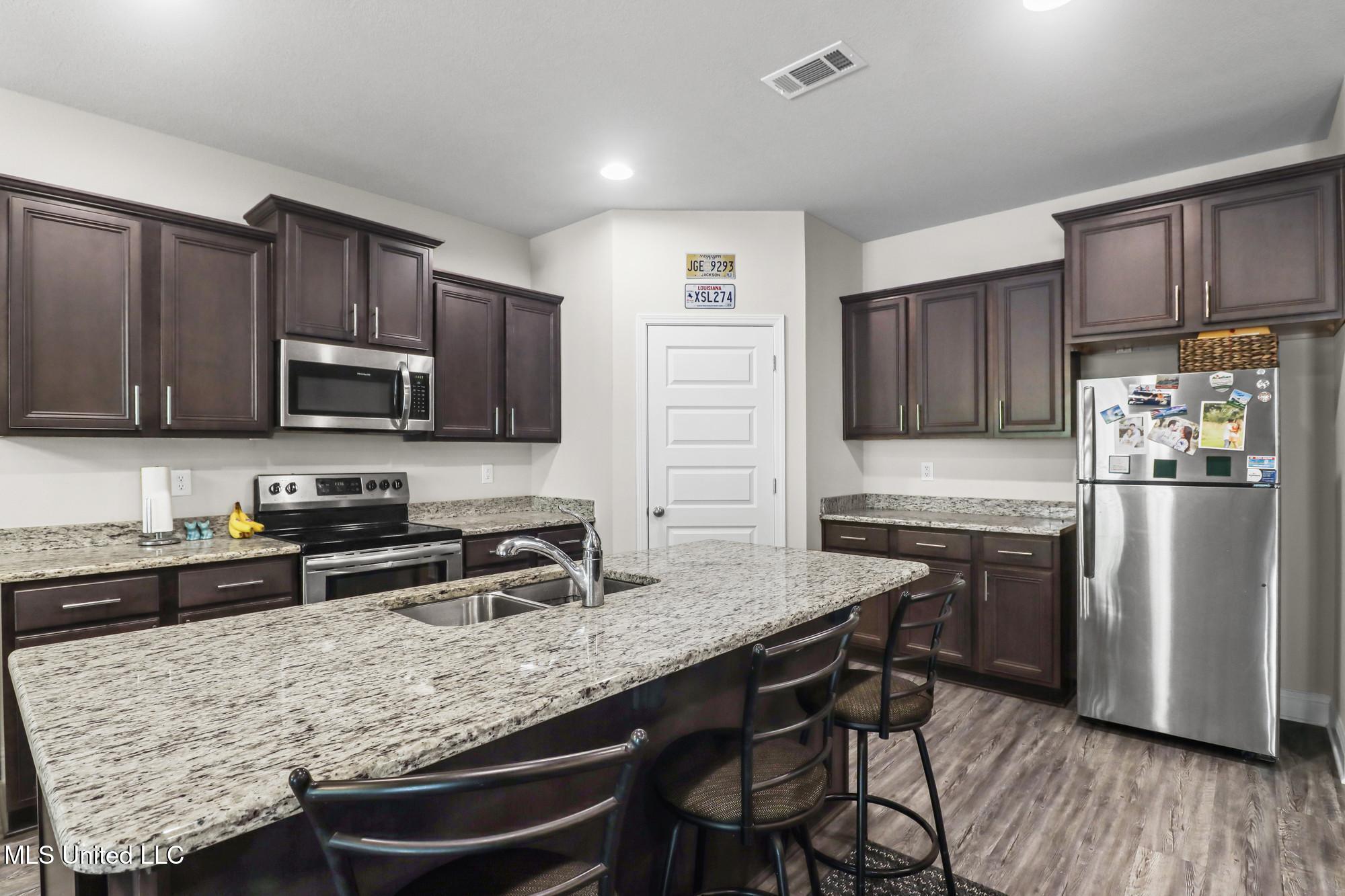 6896 Sweetclover Drive Ocean Springs, MS 39564 - Photo 5 of 22 IMG_3558_web