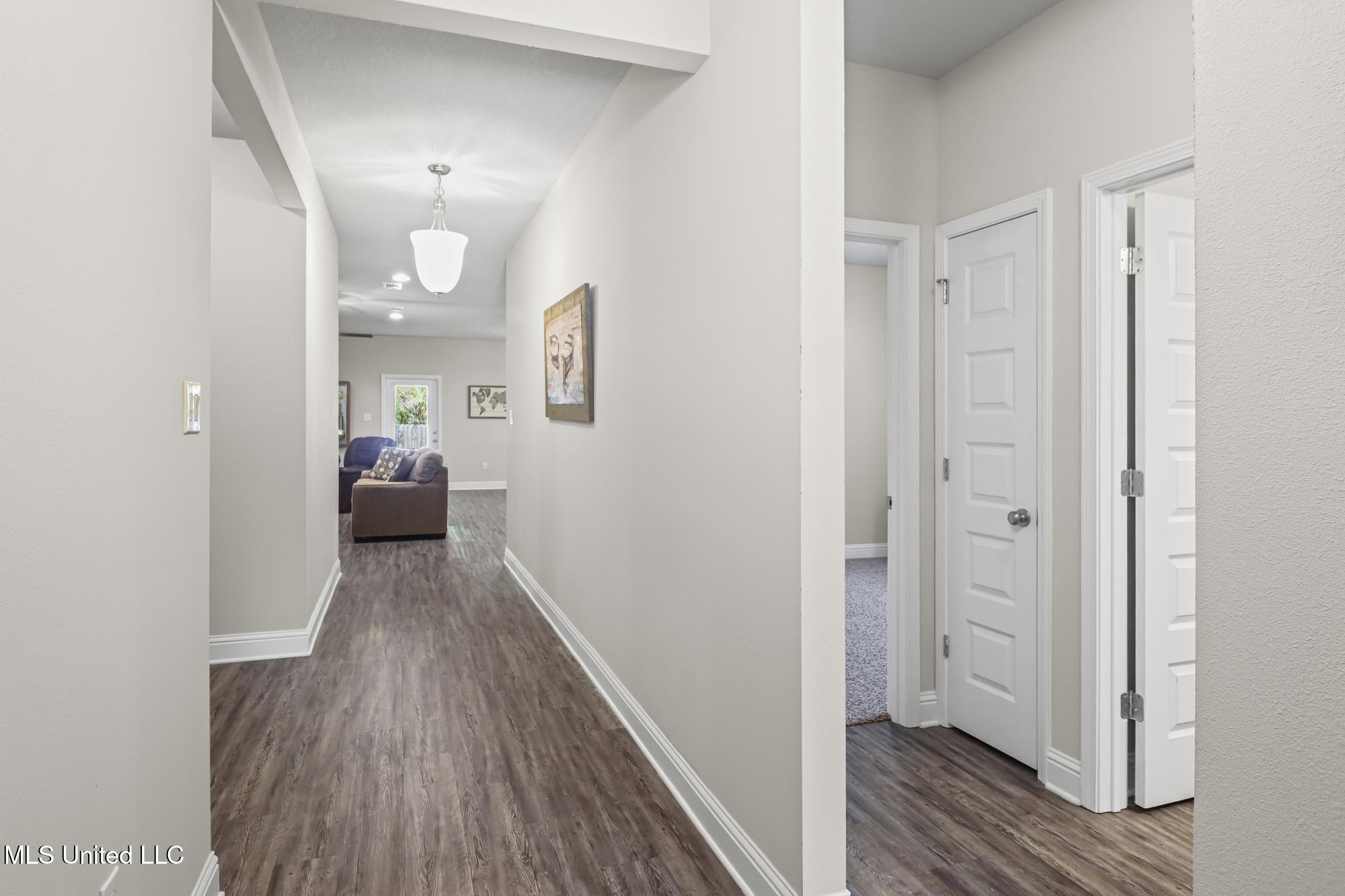 6896 Sweetclover Drive Ocean Springs, MS 39564 - Photo 9 of 22 IMG_3527_web